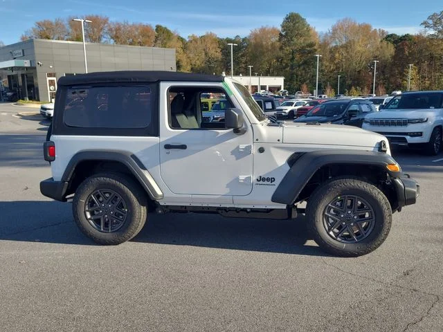 New 2026 Bright White Clear-Coat Exterior Paint Jeep Sport S image 16