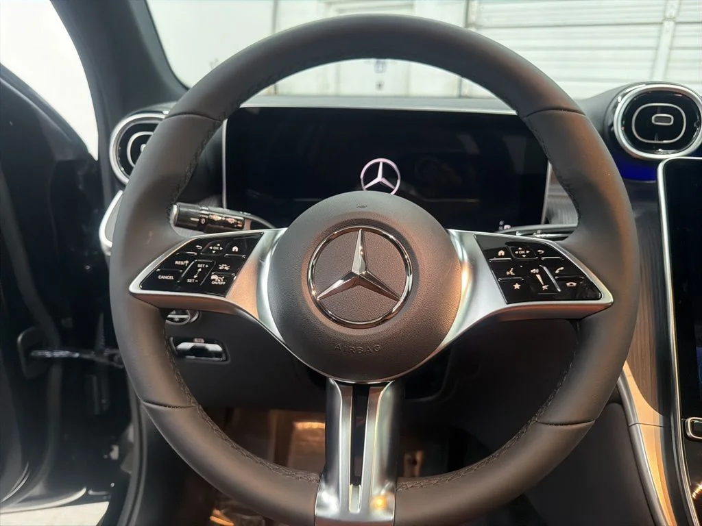 Used 2026 Black Mercedes-Benz GLC 300 image 15