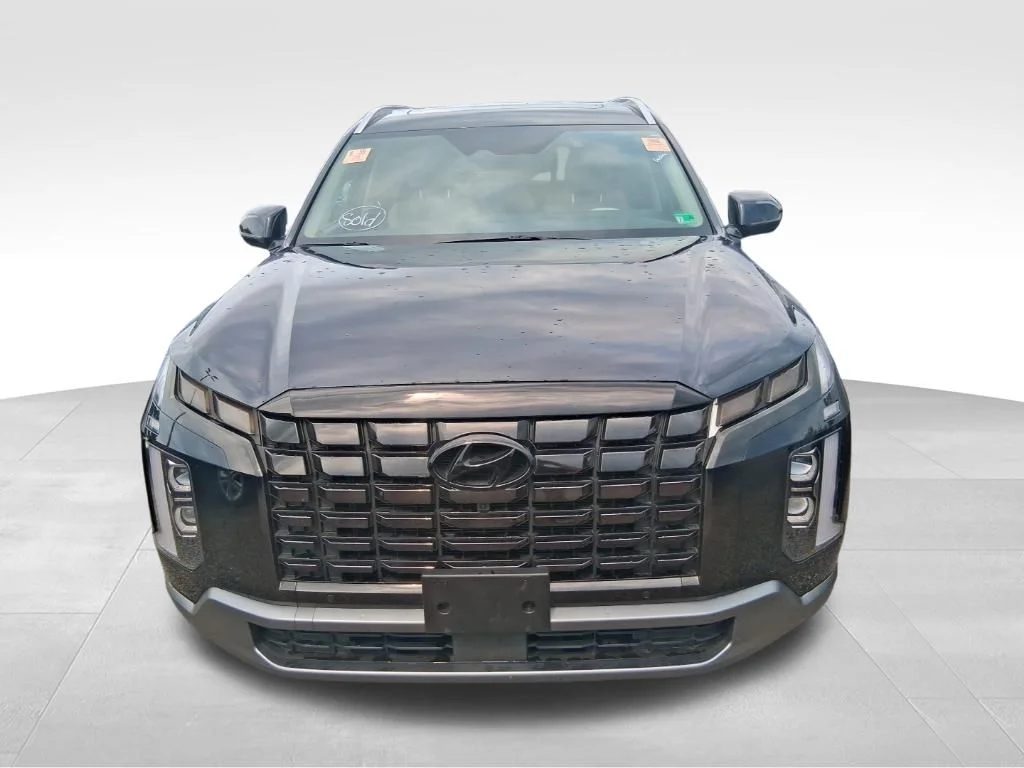 Used 2024 White Hyundai Limited image 2