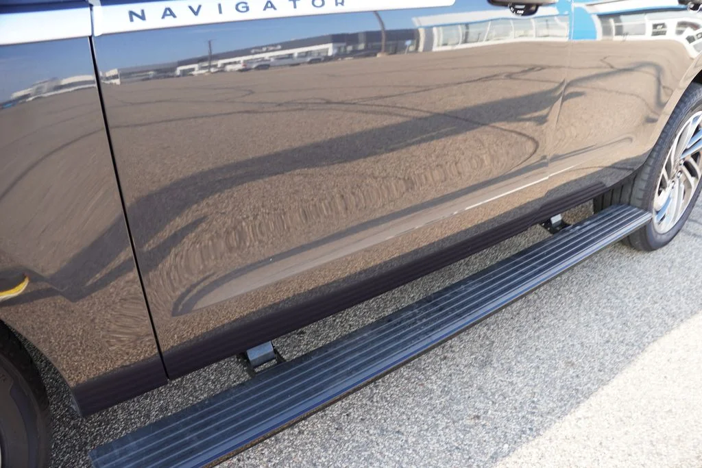 Used 2025 Starlight Gray Premium Colorant Lincoln Reserve image 14