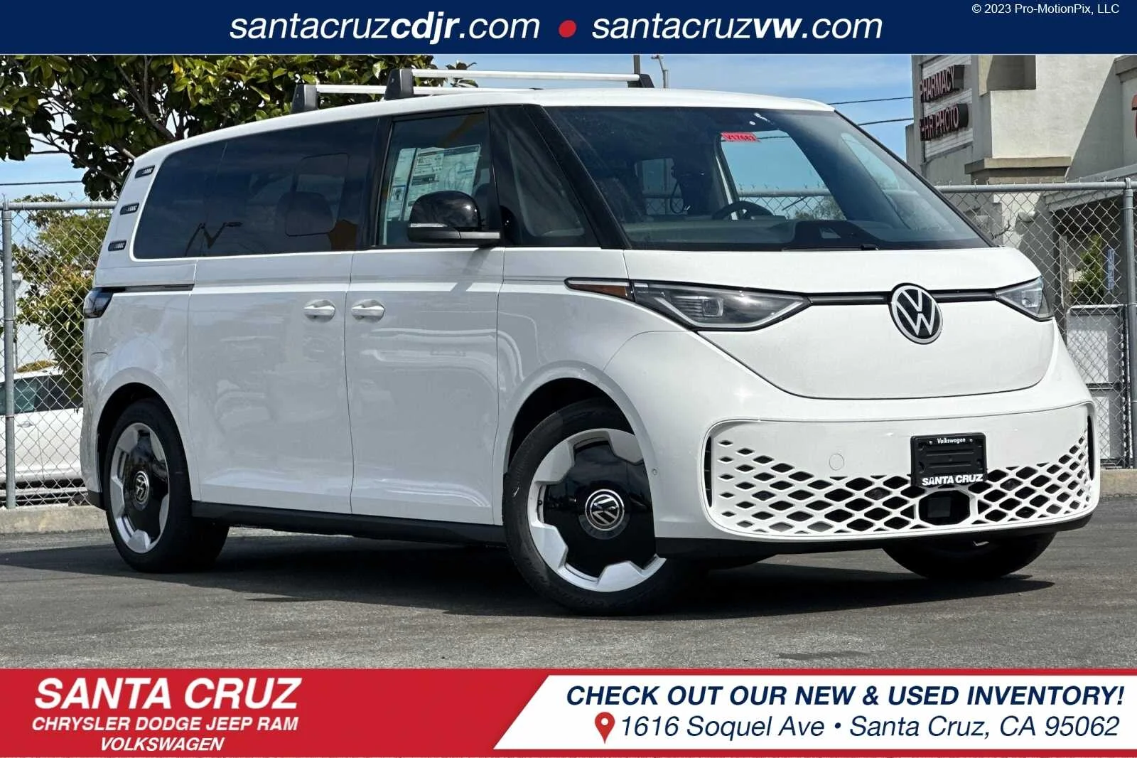 2025 Volkswagen ID. Buzz Pro S's photo