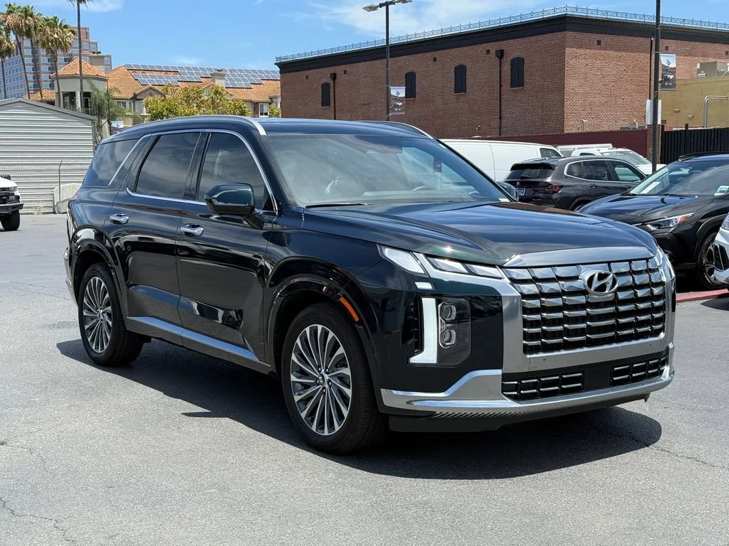 Used 2025  Hyundai Calligraphy image 5