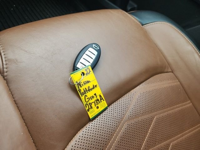 Used 2022 Gray Nissan Platinum image 15