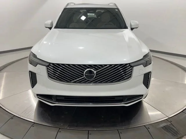 New 2026 Crystal White Volvo Plus image 8