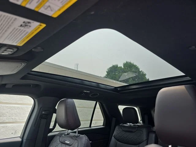 2026 Ford Explorer Platinum - Photo 15