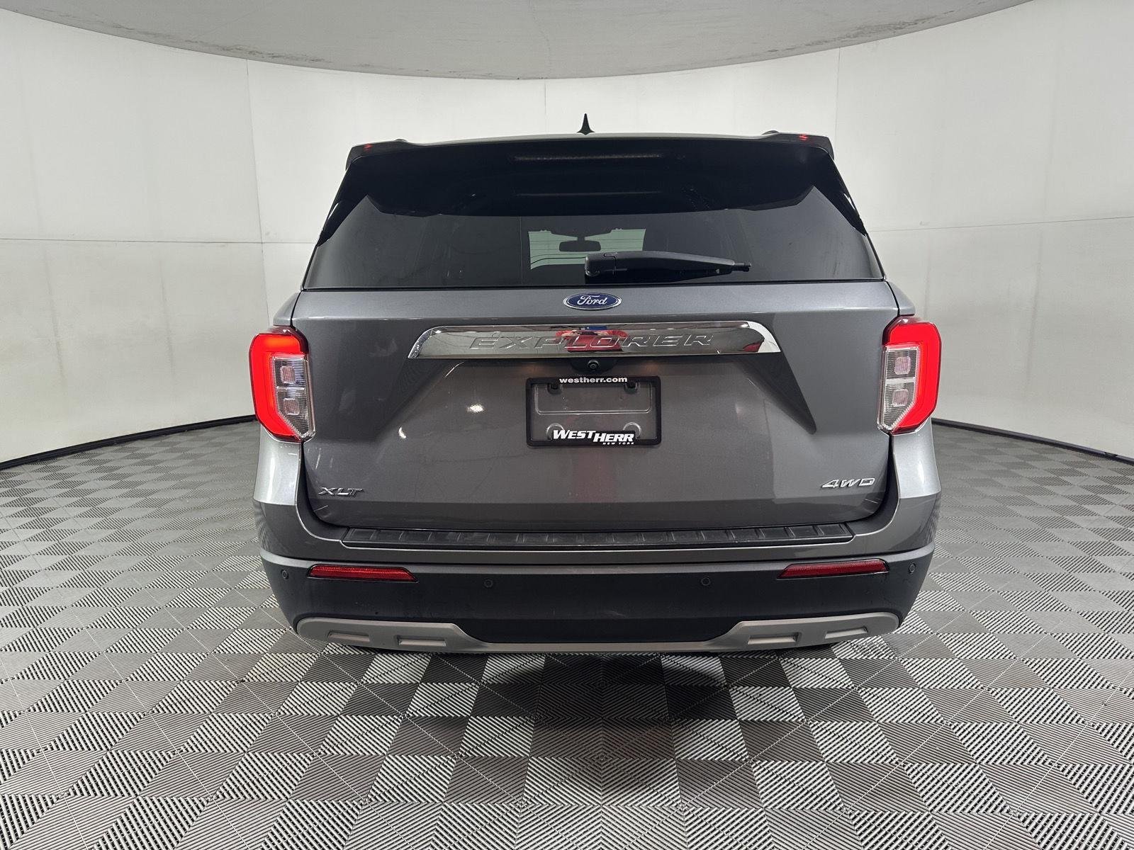Used 2021 Carbonized Gray Ford XLT image 15