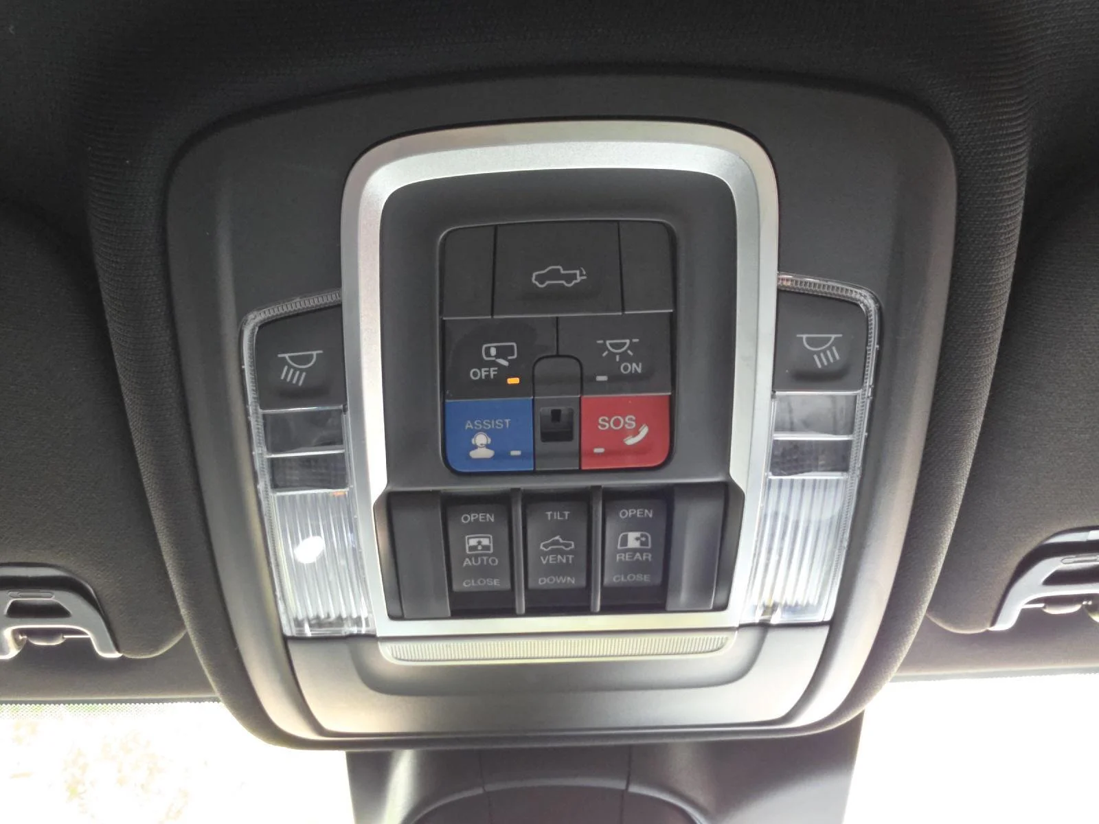 Used 2021 Granite Crystal Metallic Clearcoat Ram Laramie image 36