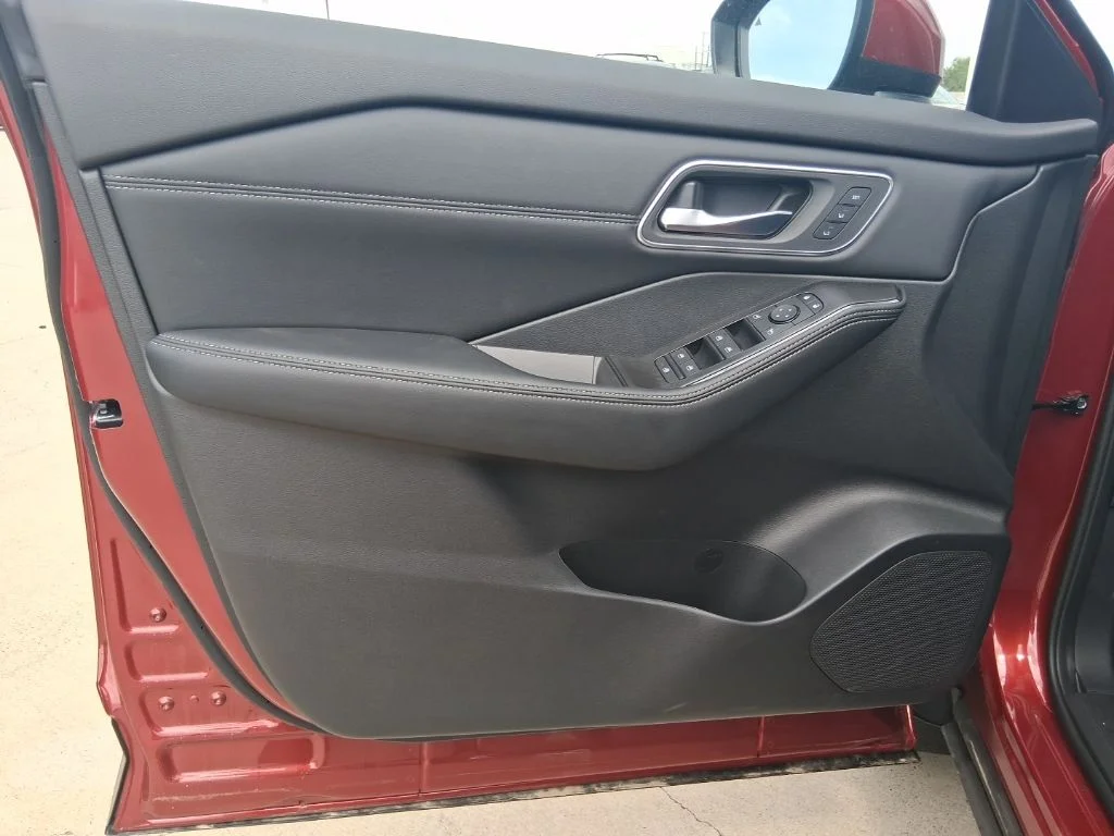 New 2026 Scarlet Ember Tintcoat Nissan Platinum image 22