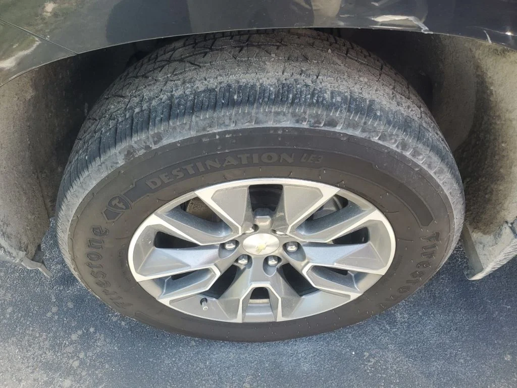 Used 2021 Gray Chevrolet LT image 9