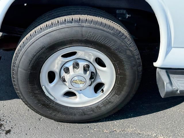 Used 2023 Summit White Chevrolet 1LT image 29