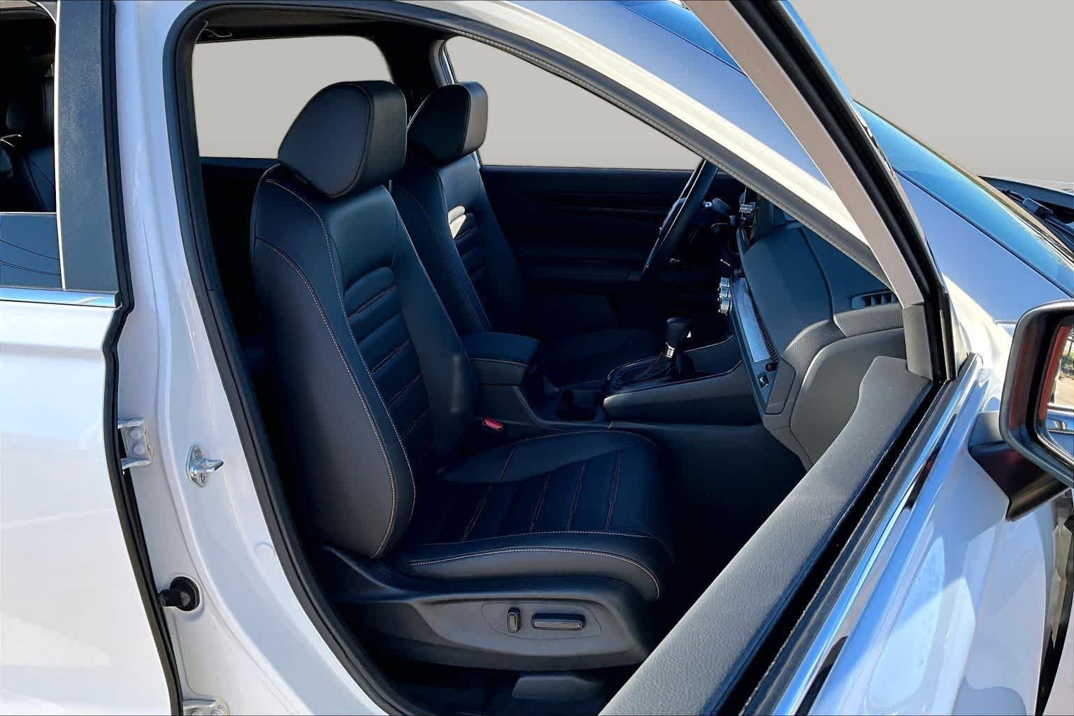 Used 2024 Platinum White Pearl Honda Sport-L image 9