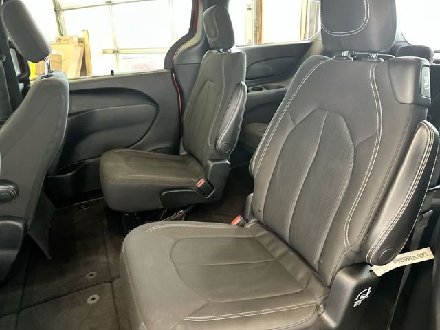 Used 2018 Brown Chrysler Touring Plus image 26