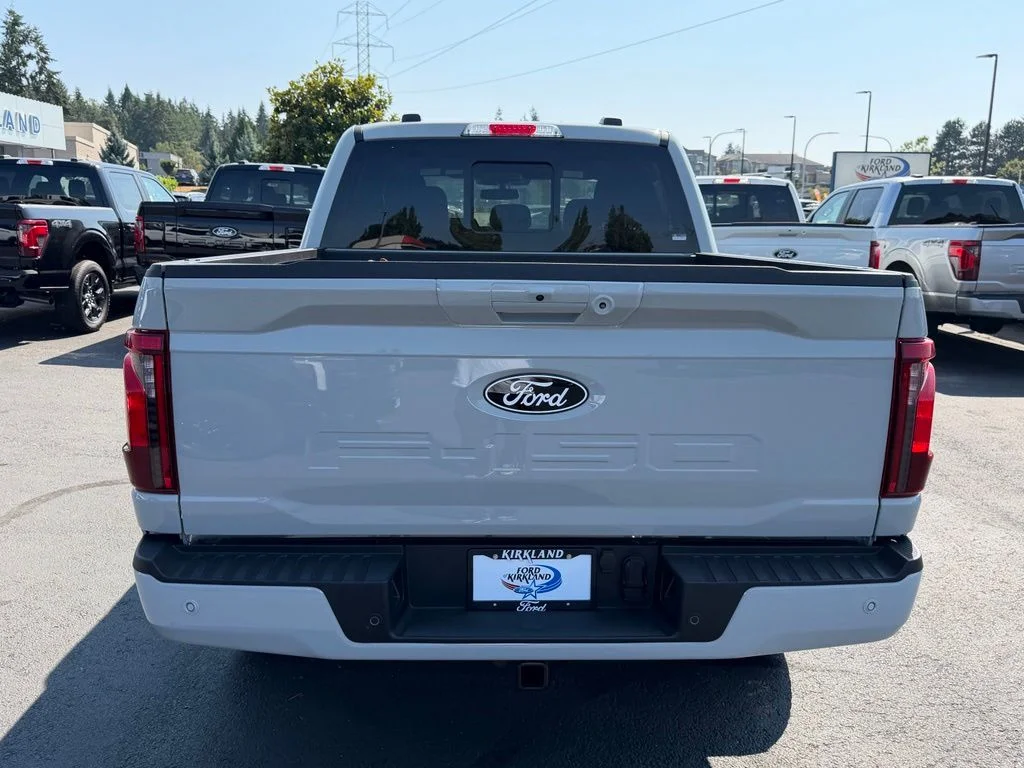 New 2026 Avalanche Ford XLT image 9