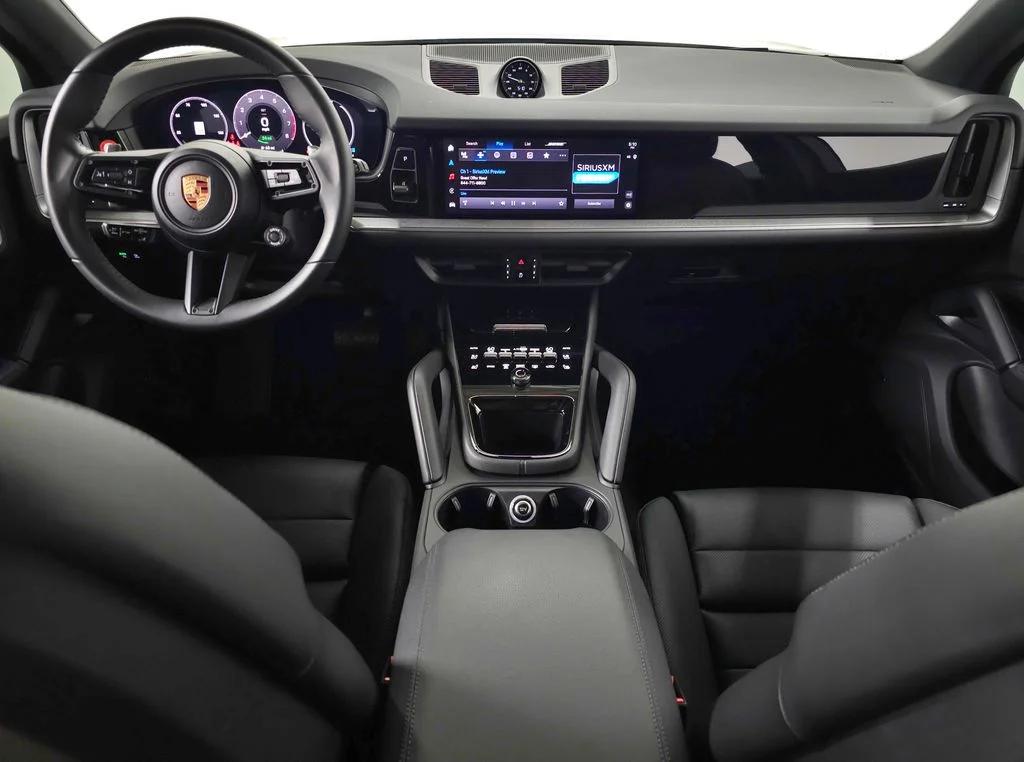 Used 2025  Porsche Base image 14