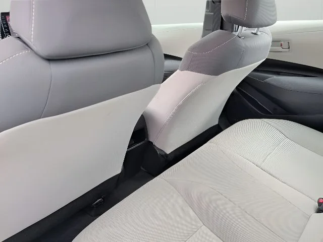 Used 2022 White Toyota LE image 29