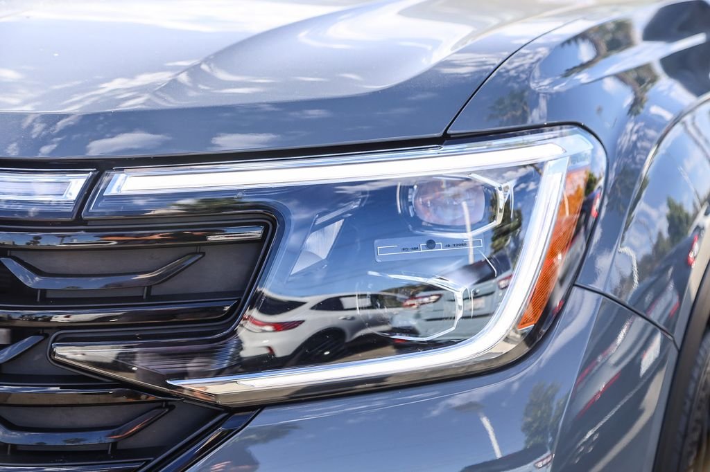 2025 Volkswagen Atlas Cross Sport SEL R-LINE - Photo 10
