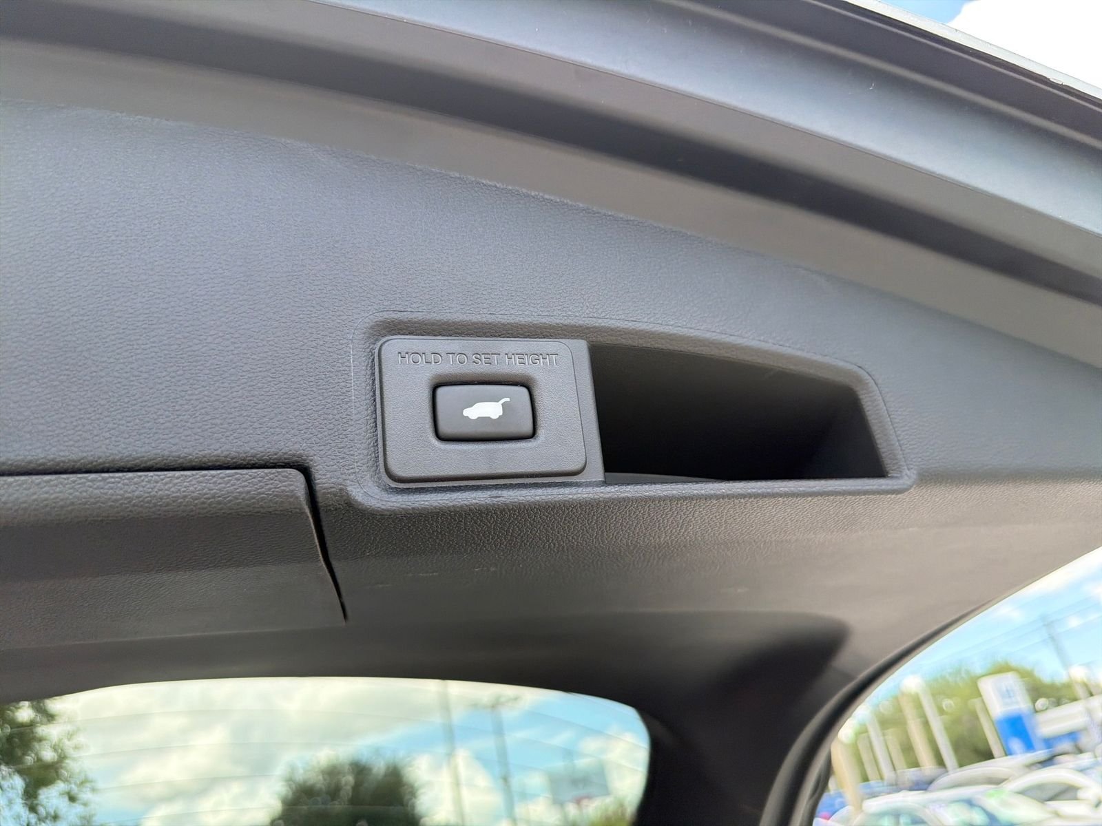 Used 2025 White Acura Base image 37