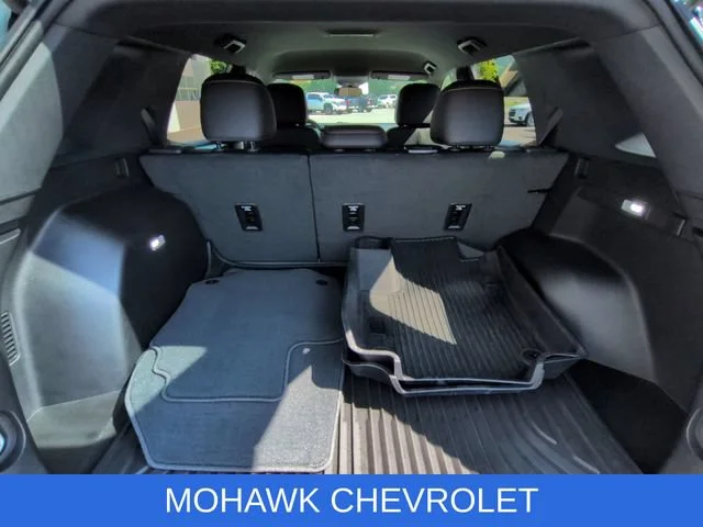 Used 2025 Cacti Green Chevrolet ACTIV image 26