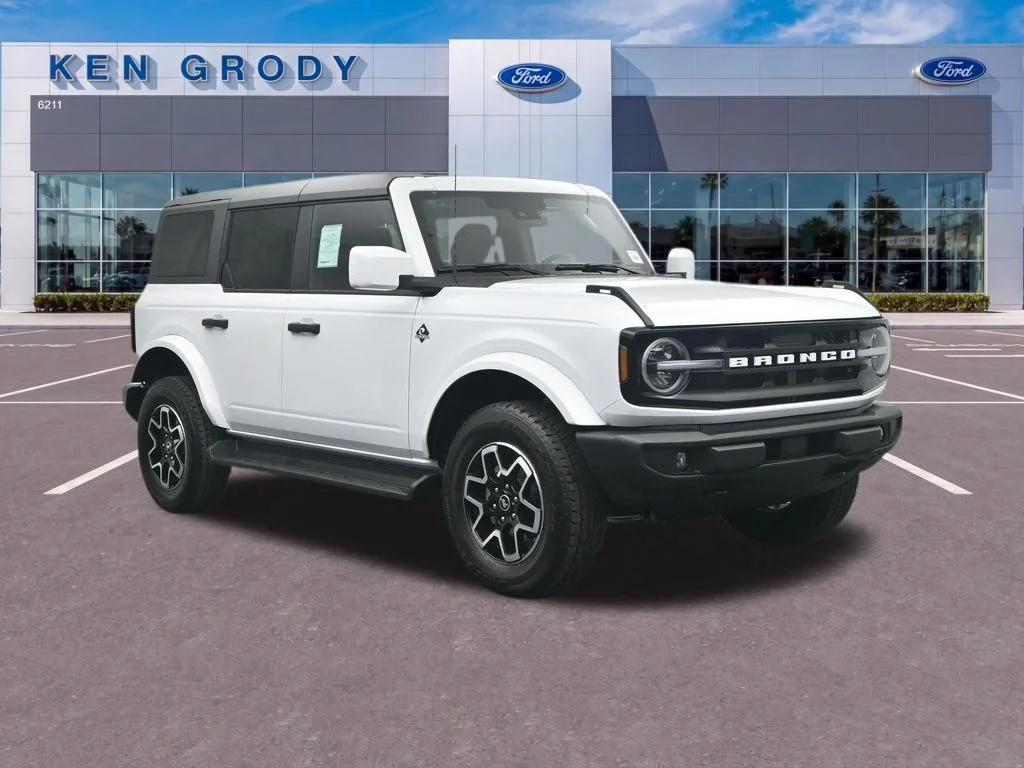 New 2026 White Ford Outer Banks image 1