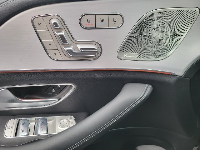 New 2026 Obsidian Black Metallic Mercedes-Benz GLE 53 AMG® image 11