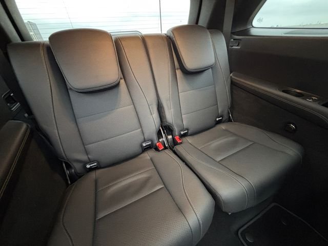 Used 2025  Mercedes-Benz GLS 450 image 17