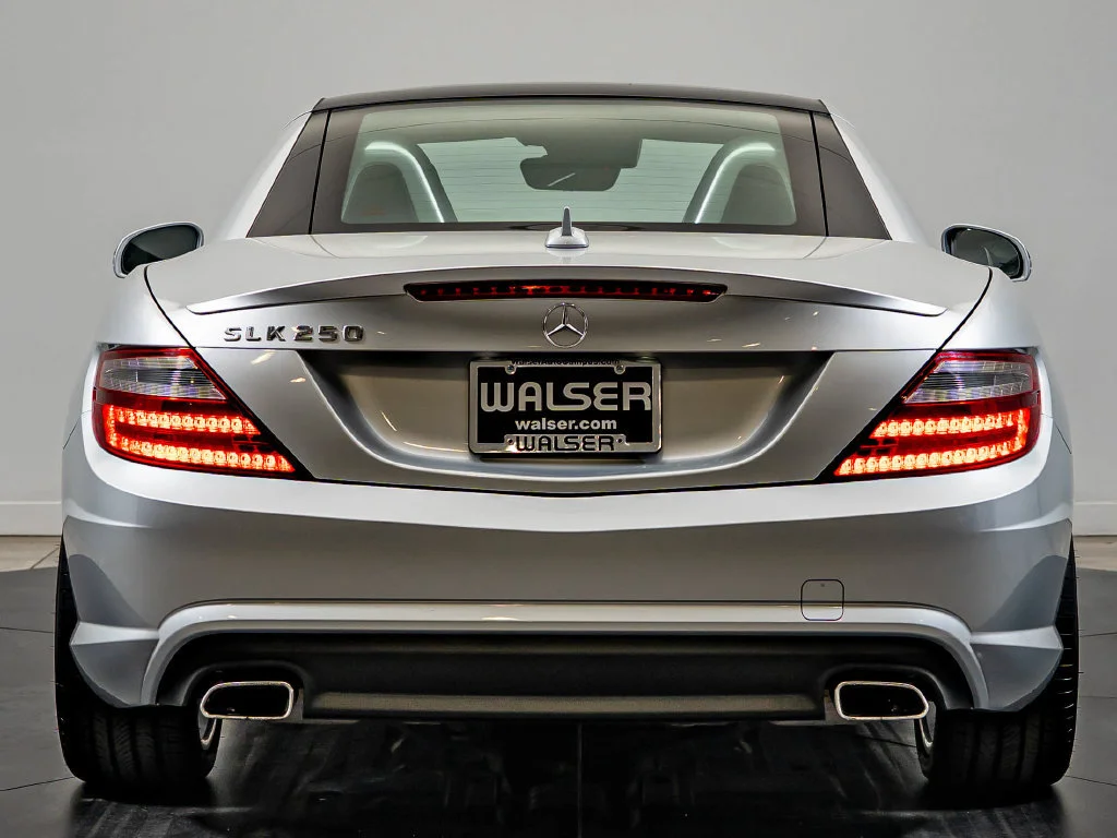 Used 2013 Silver Mercedes-Benz SLK 250 image 8