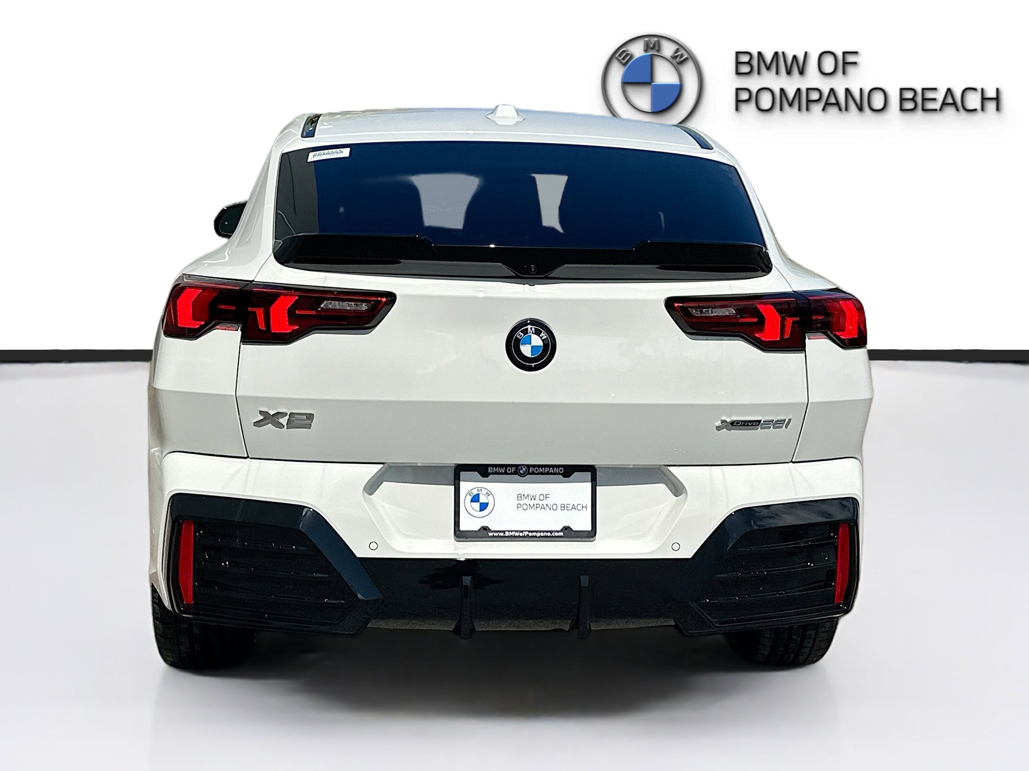 New 2026 Alpine White BMW xDrive28i image 5