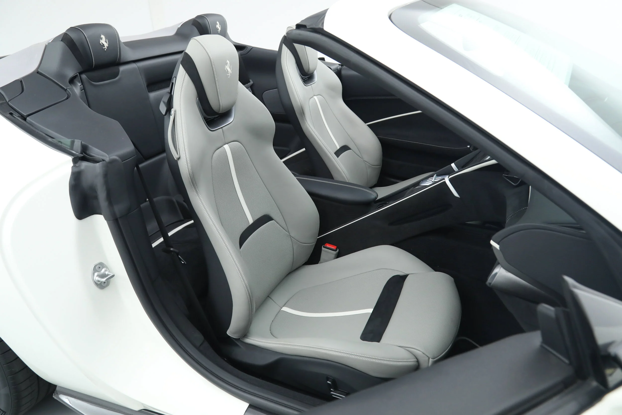 Used 2024 White Ferrari  image 23