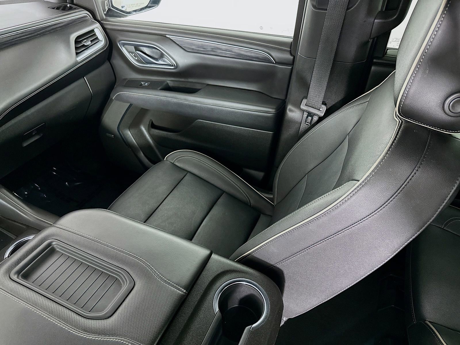 2023 GMC Yukon SLT - Photo 26