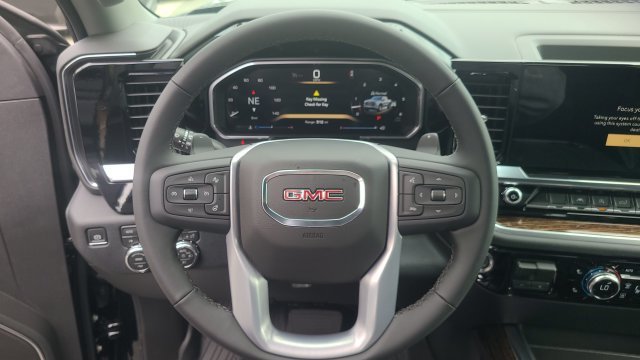 New 2026 Onyx Black GMC Elevation image 17