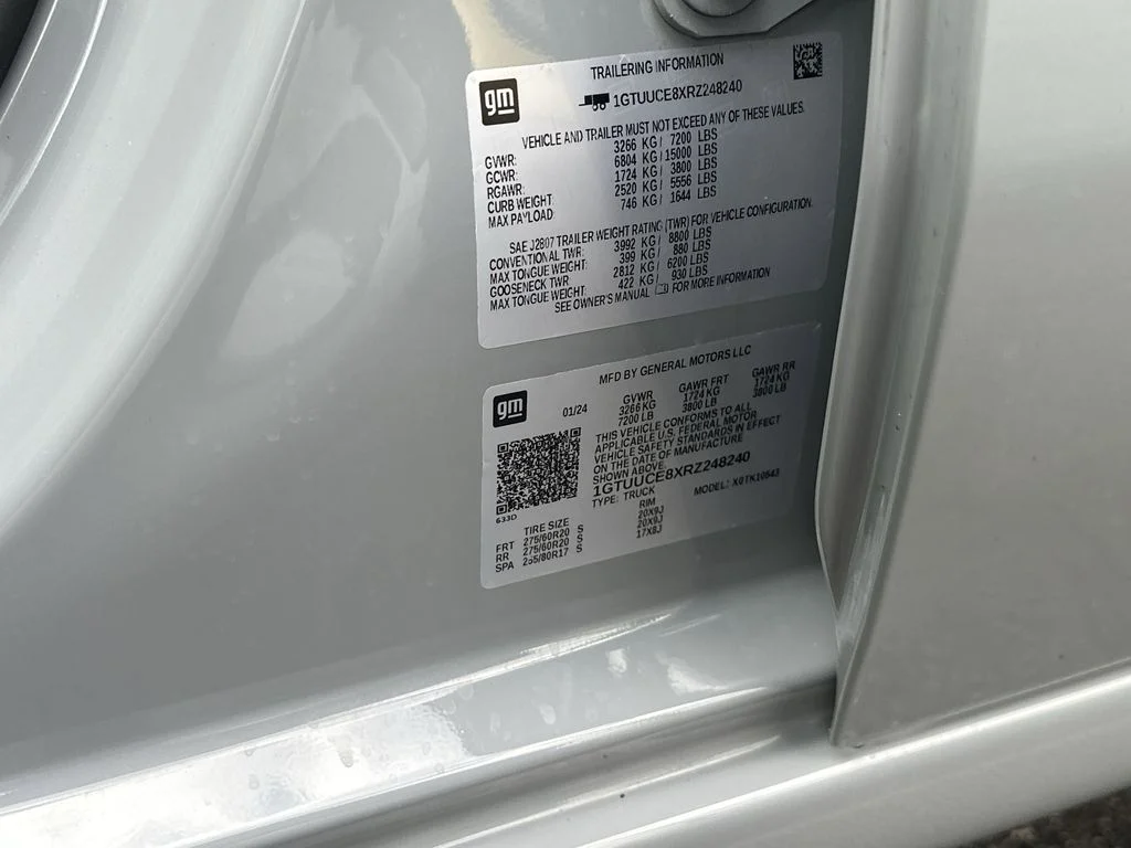 Certified Used 2024 Gray GMC Elevation image 26
