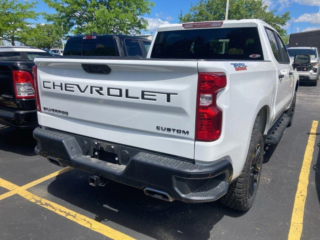 Used 2025 Summit White Chevrolet Custom Trail Boss image 6