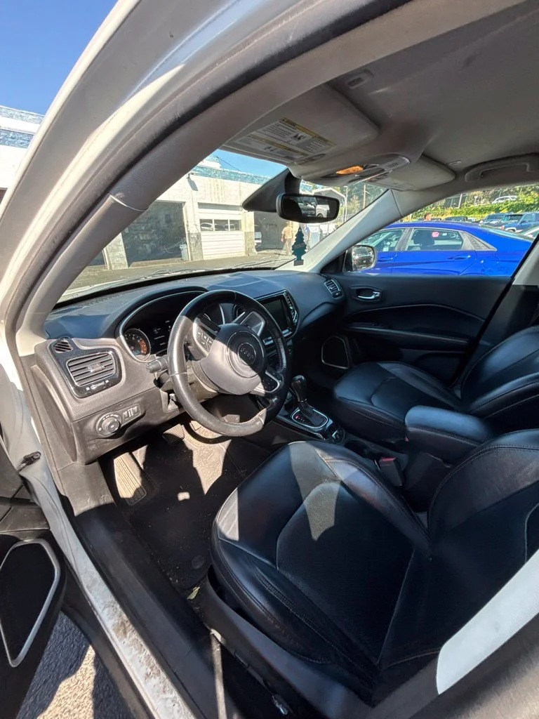 Used 2019 White Clearcoat Jeep Limited image 7