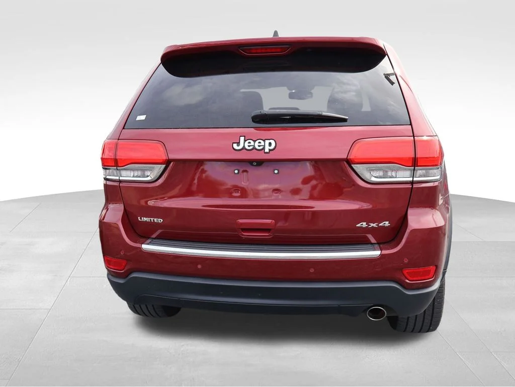 Used 2015 Deep Cherry Red Crystal Pearlcoat Jeep Limited image 18