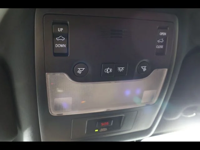Used 2018 Silver Lexus 300 image 19