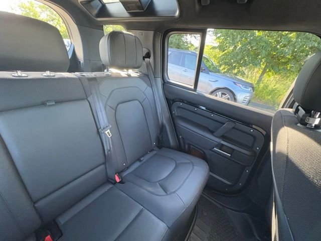 Certified Used 2025 Black Land Rover V8 image 42