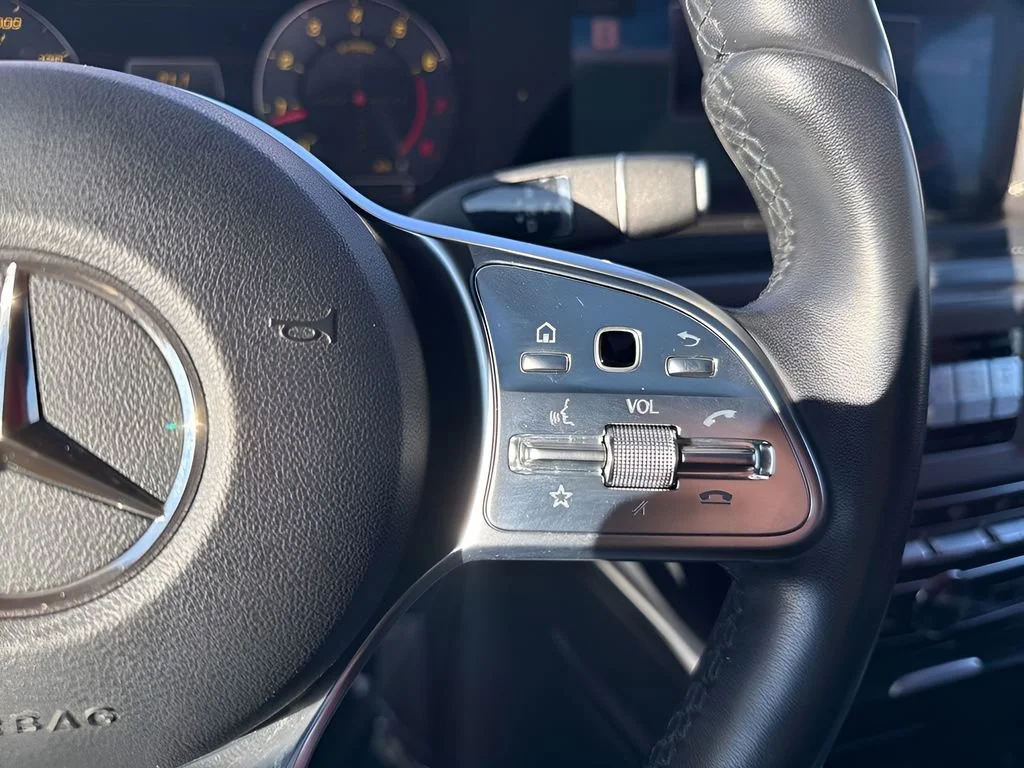 Used 2024 Black Mercedes-Benz G 550 image 17