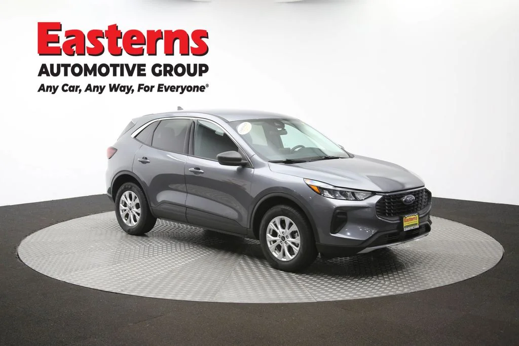 Used 2024 Gray Ford Active image 49