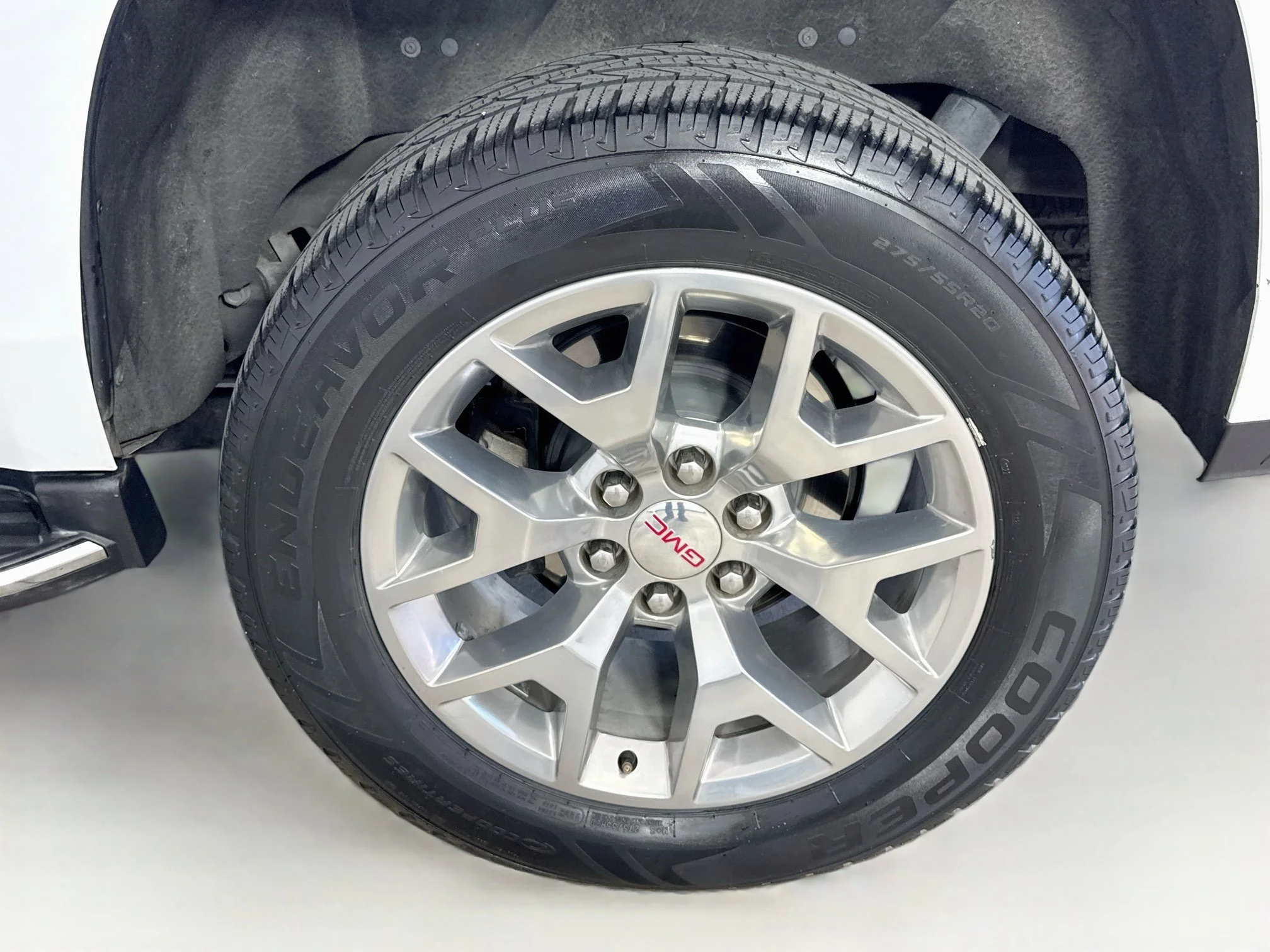 Used 2019 SUMMIT WHITE GMC SLE image 32