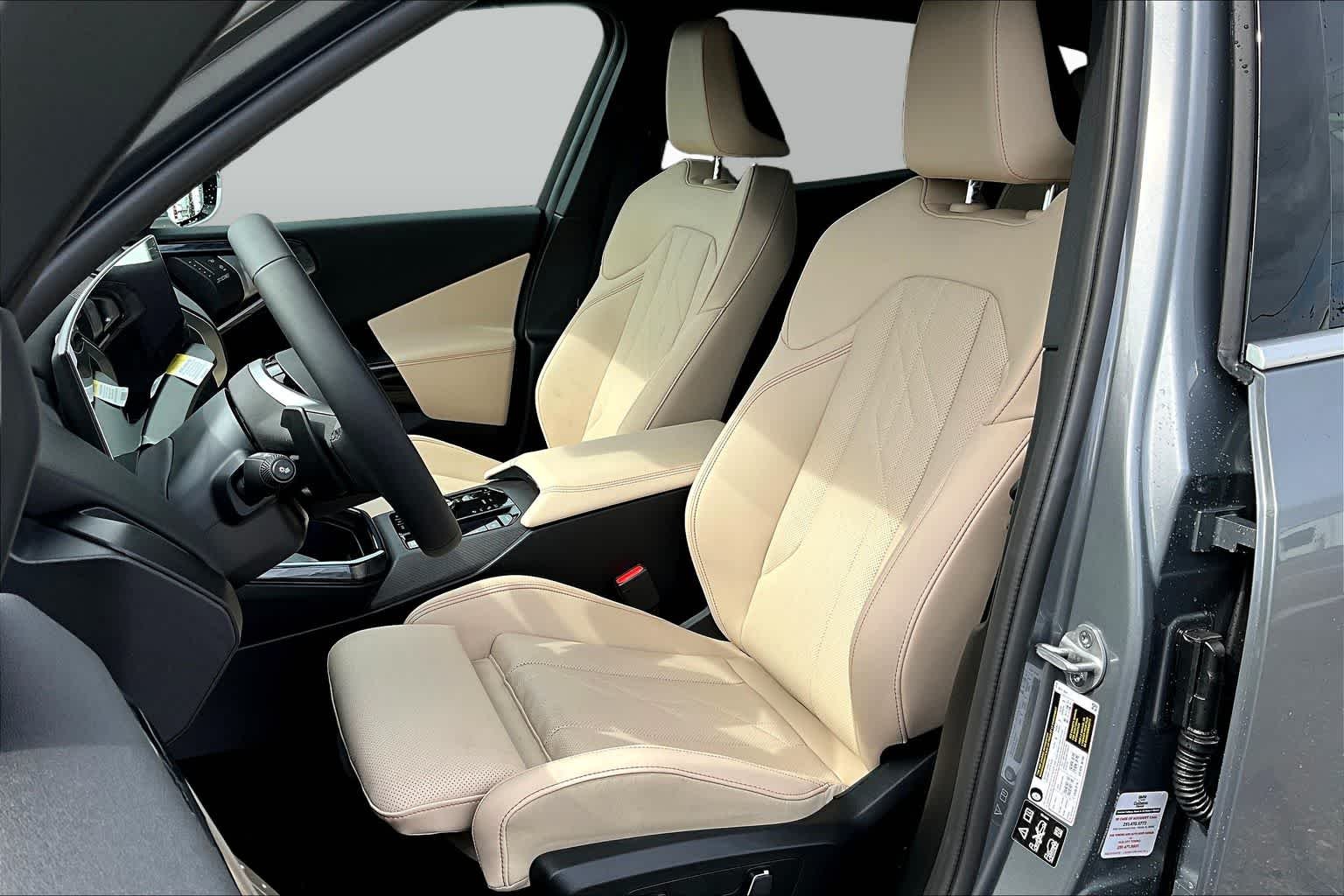2026 BMW X3 30 - Photo 9