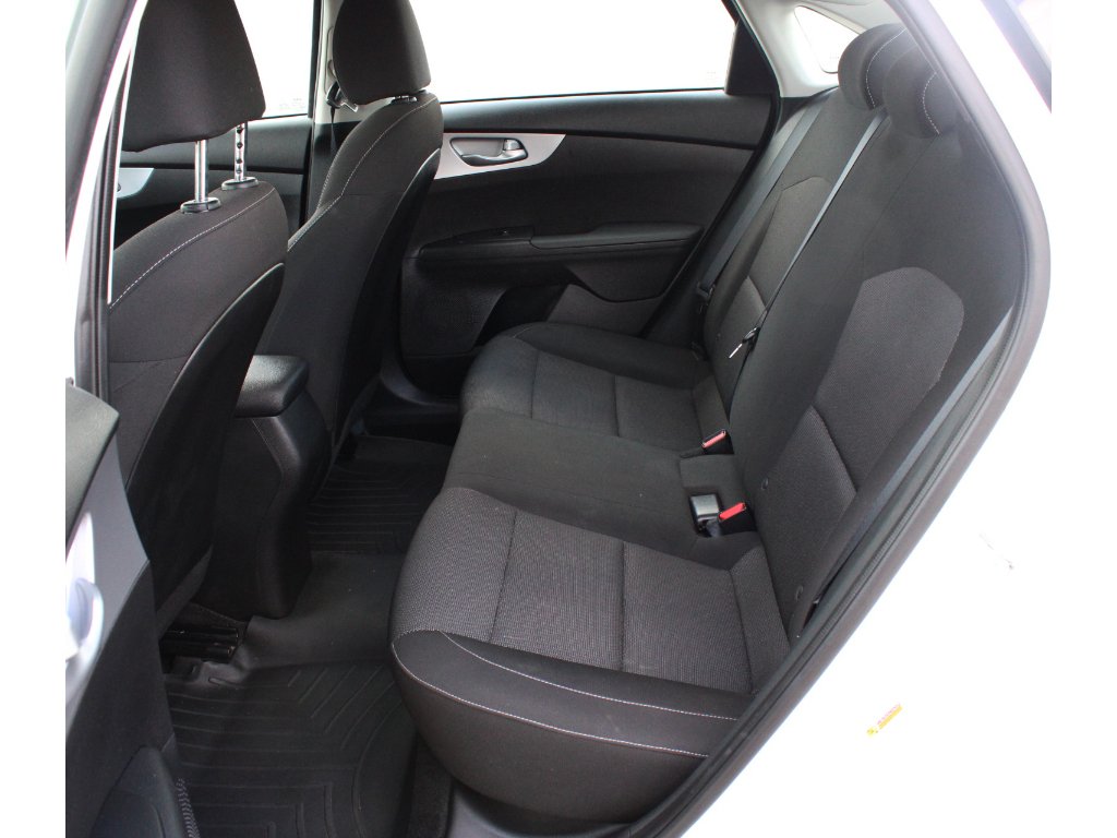 Used 2023 Clear White Kia LX image 10