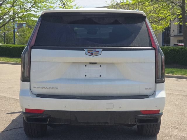 Used 2024 Crystal White Tricoat Cadillac Sport Platinum image 16