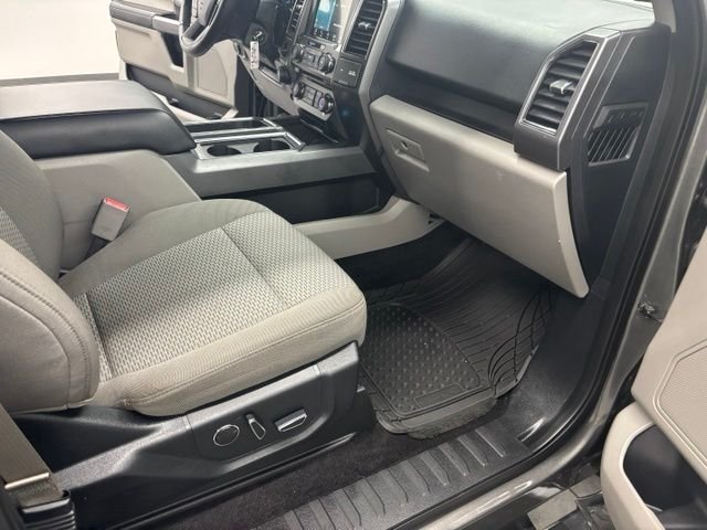 Used 2017 Gray Ford XLT image 38