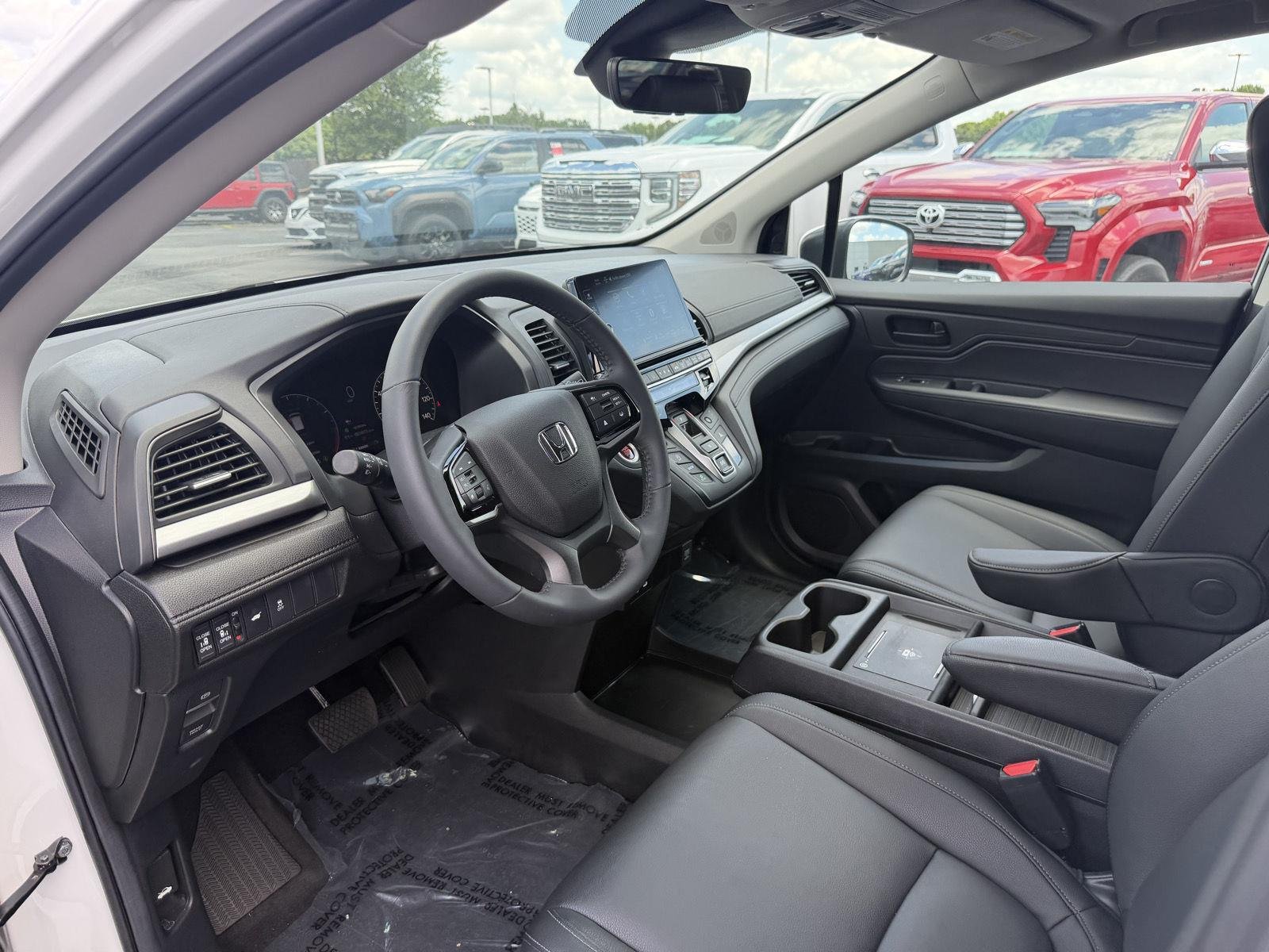 Used 2026 Platinum White Pearl Honda EX-L image 11