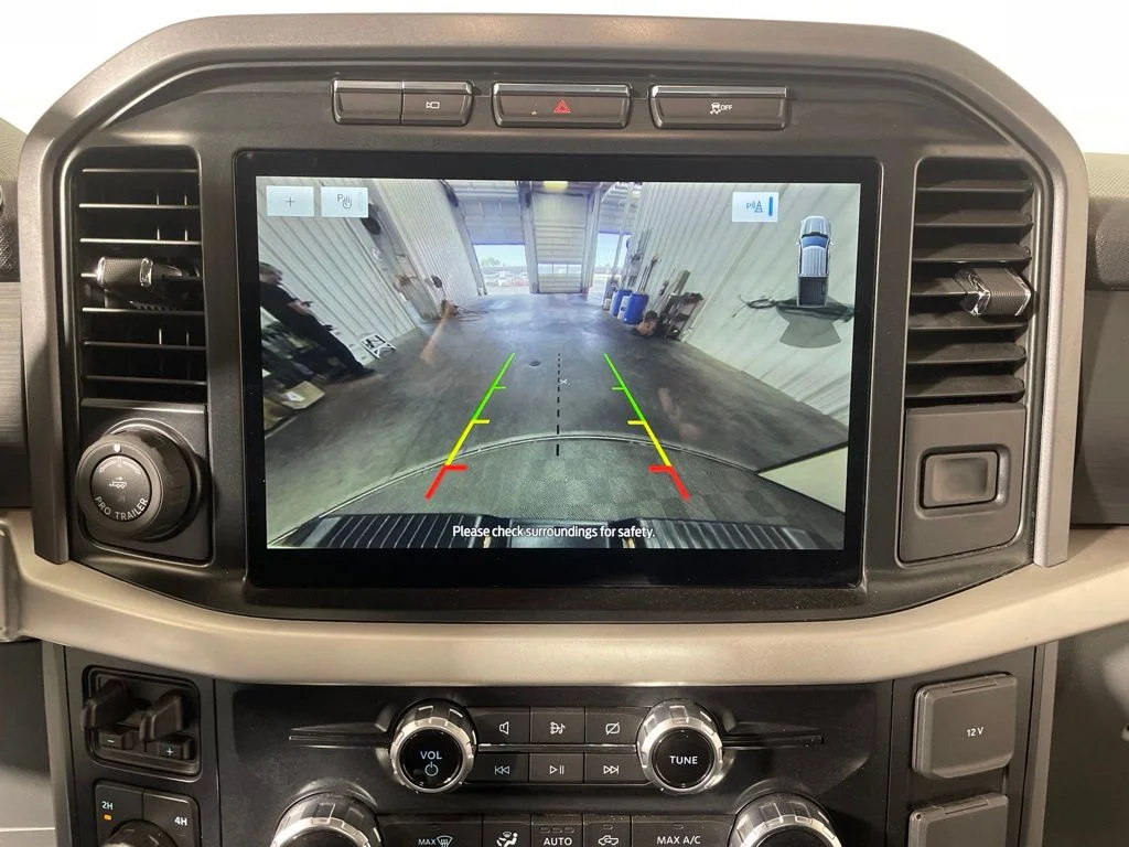 Used 2022 Oxford White Ford XLT image 17