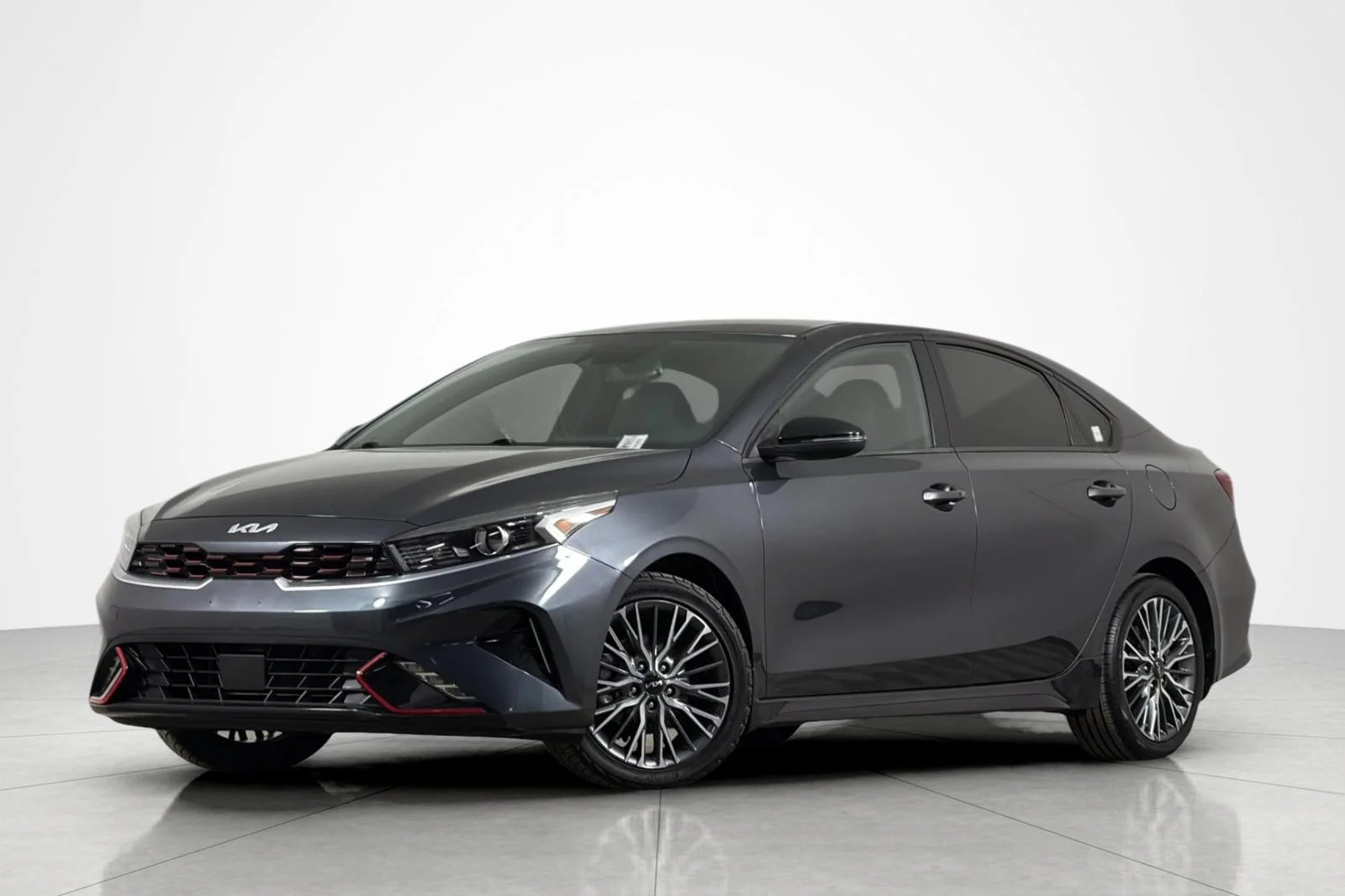 2023 Kia Forte GT-Line AT's photo
