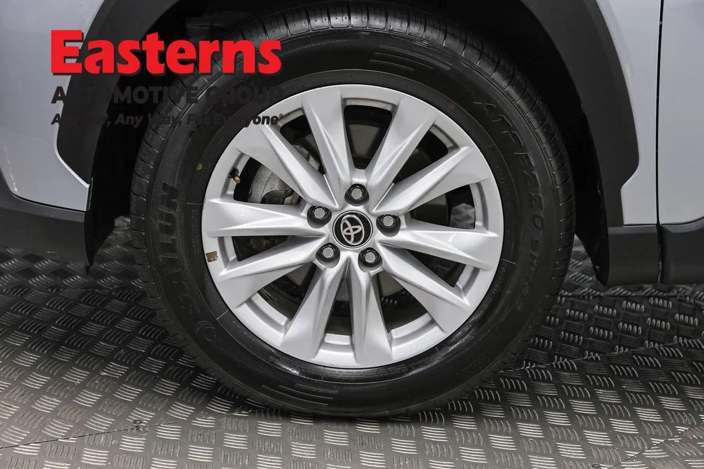 Used 2025 Silver Toyota LE image 31
