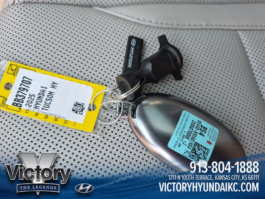 Used 2025 Gray Hyundai Limited image 29