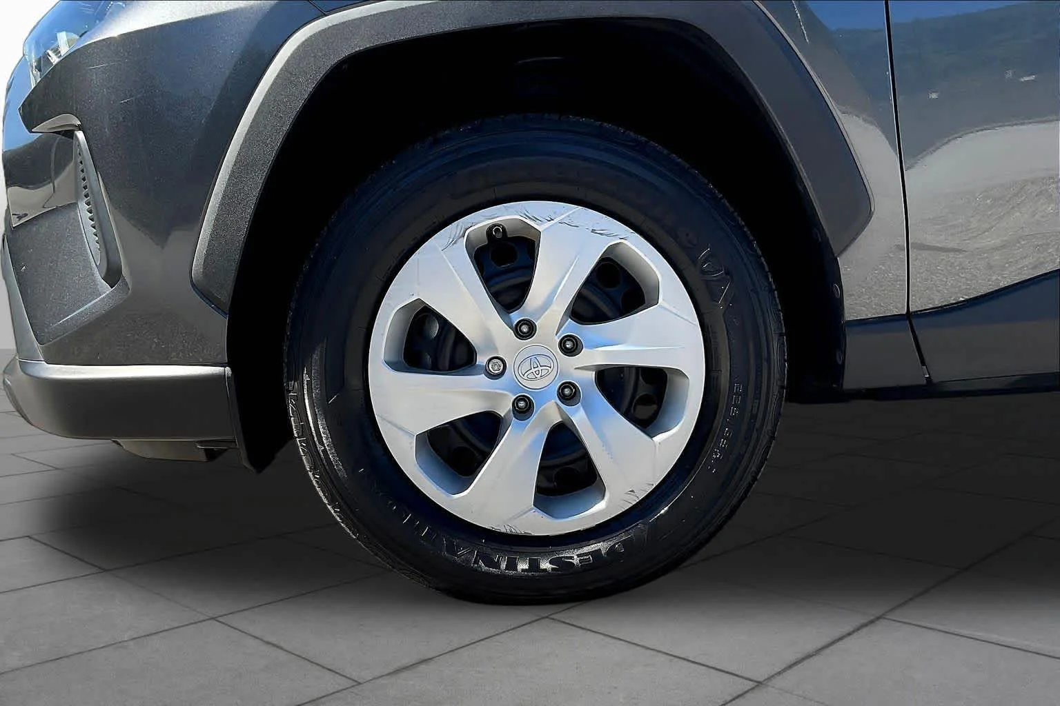 Used 2020 Magnetic Gray Metallic Toyota LE image 11