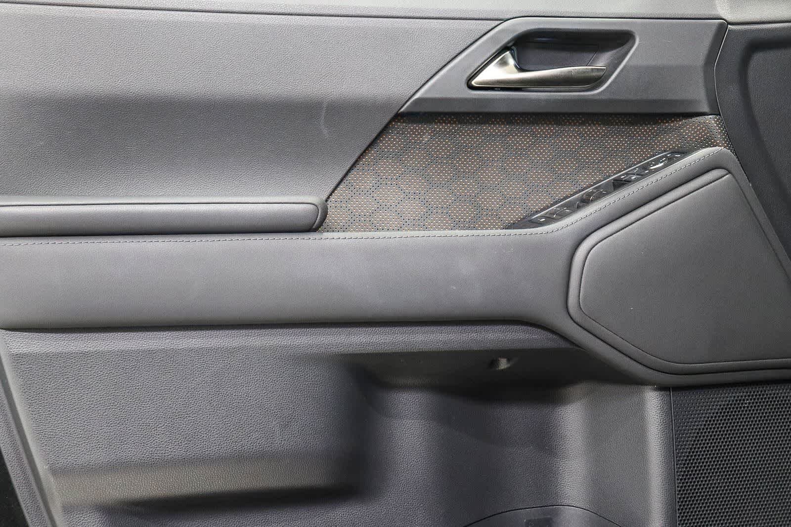 Used 2024 Caviar Lexus Premium+ image 22